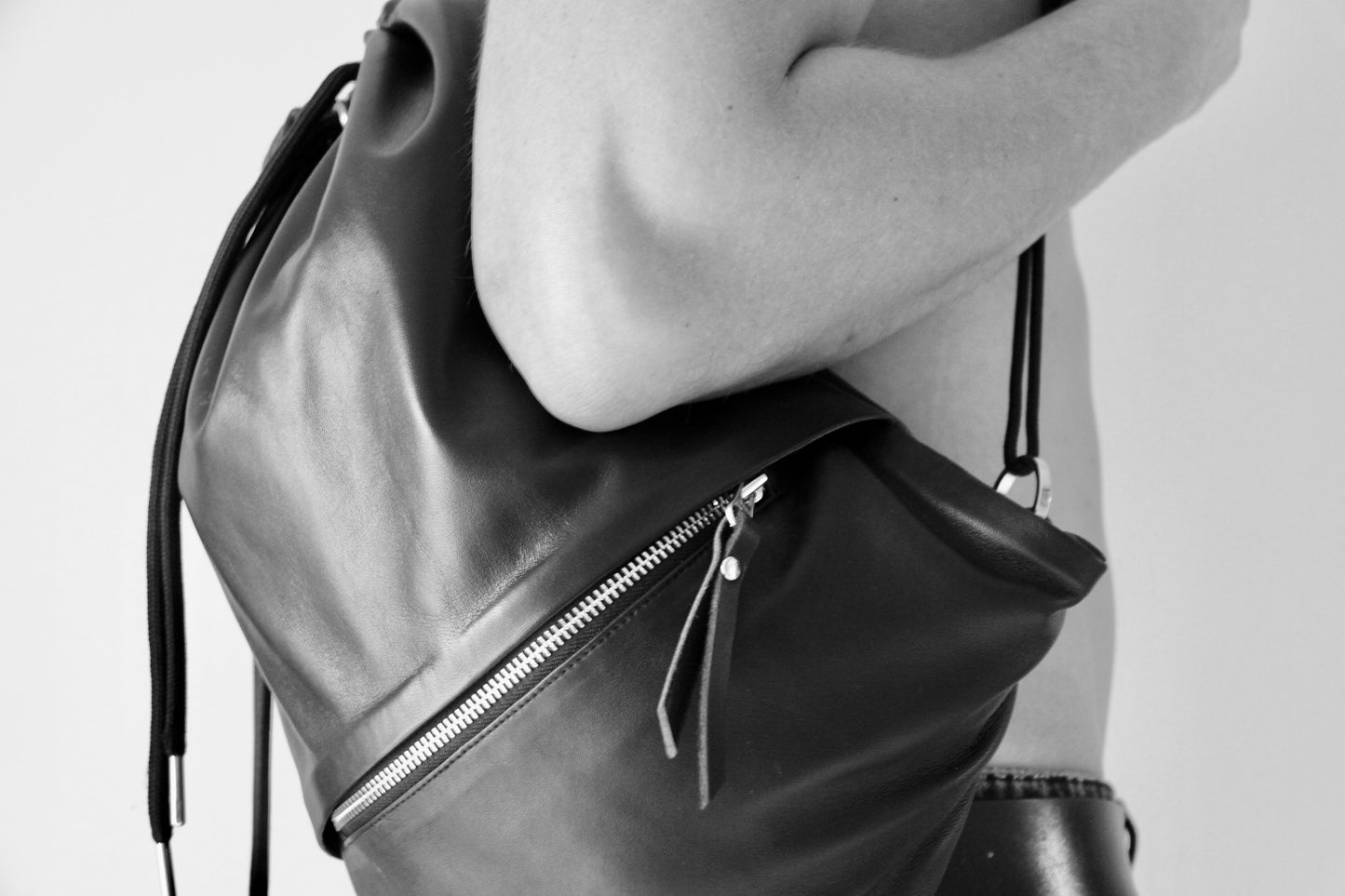 - THE LEATHER BACKPACK -