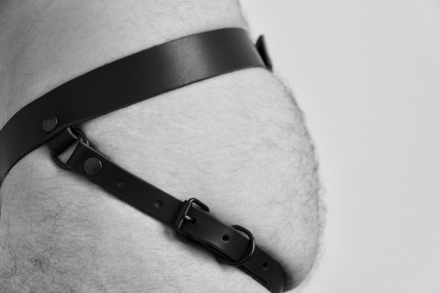 - The LEATHER STRAP JOCK All Black -