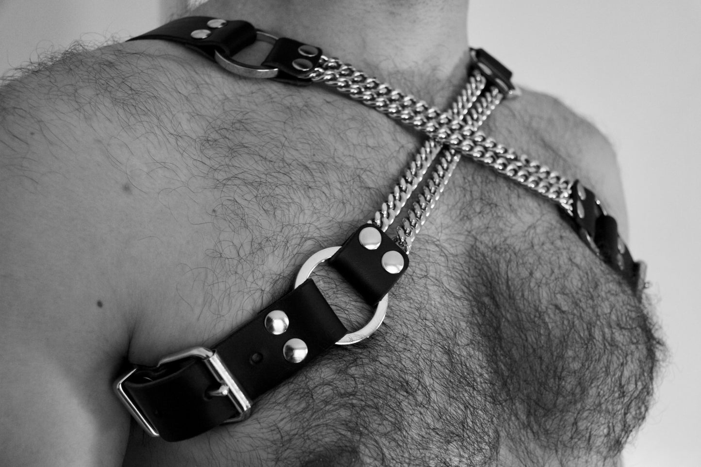 Harnais cuir et chaine - The CROSS CHAIN -